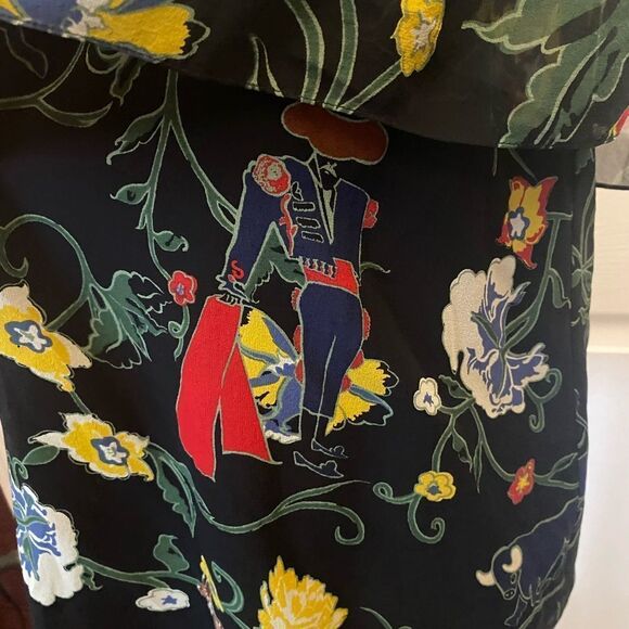 Tibi 100% silk off shoulder blouse. S - Picture 7 of 9